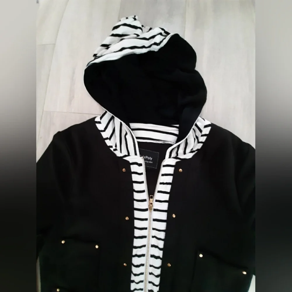 Jacket - Picture 3 of 4